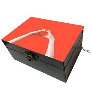 جعبه موزیکال مدل هندلی طرح دست و قلب کد T1037