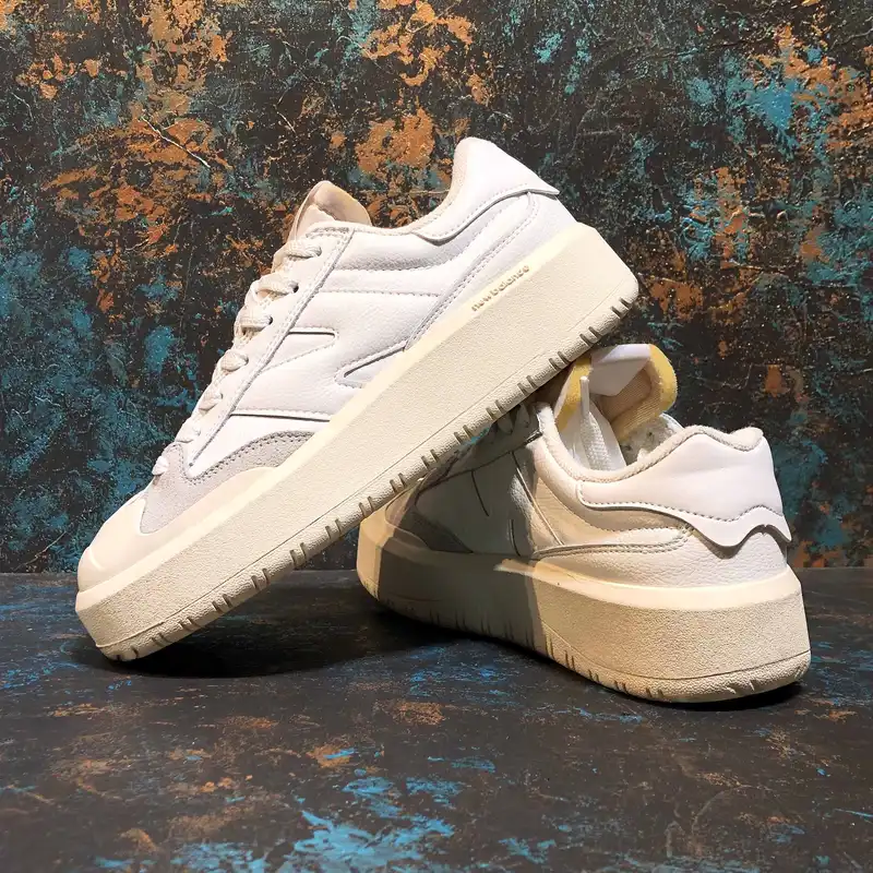 کفش پیاده روی مدل  CT302 WHGRY-115007010