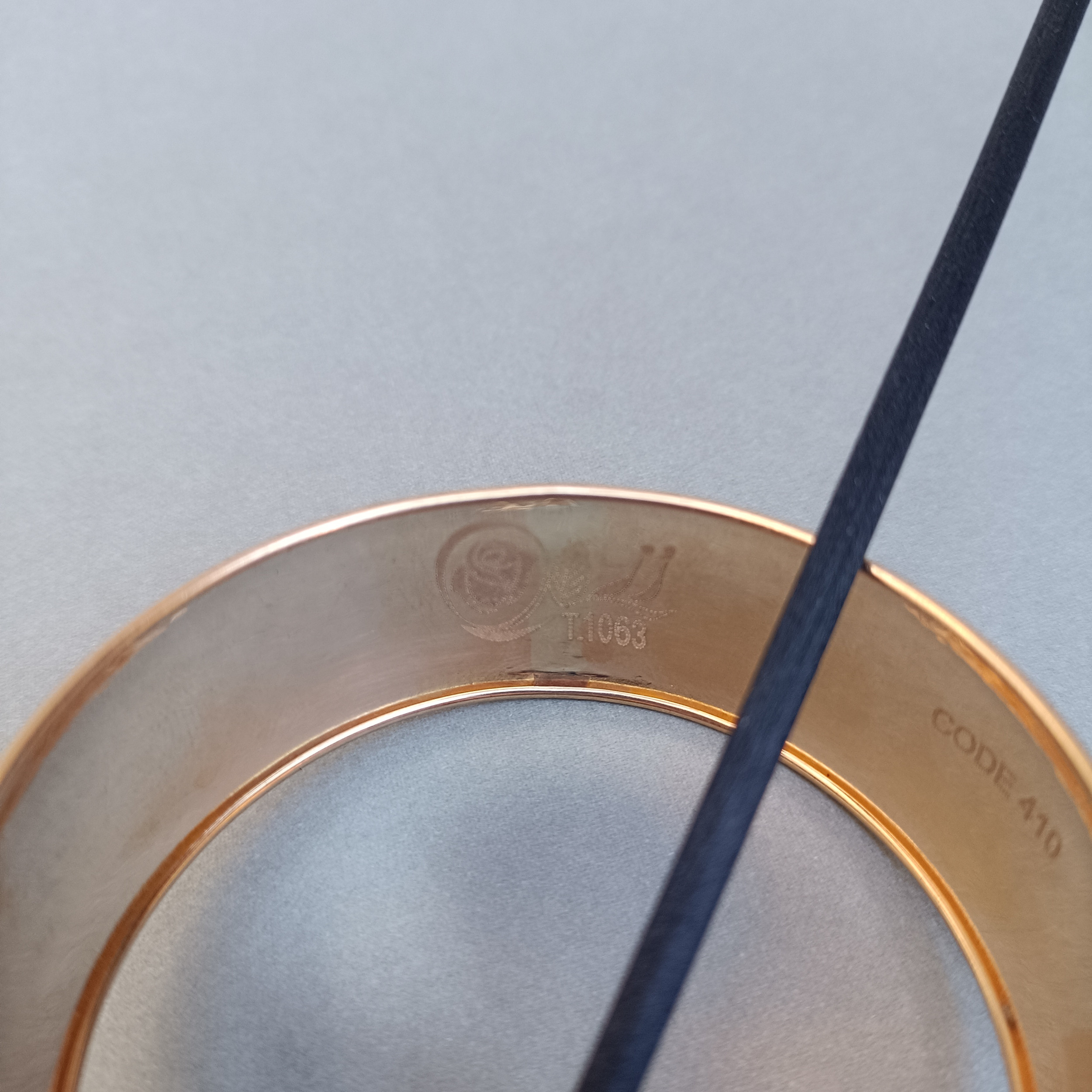 النگو طلا 18 عیار زنانه مدل تک پوش پهن رز کد 410S3 النگو طلا 18 عیار زنانه مدل تک پوش پهن رز کد 410S3