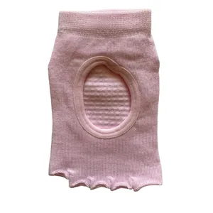 جوراب ورزشی زنانه مدل پیلاتس نیم انگشتی