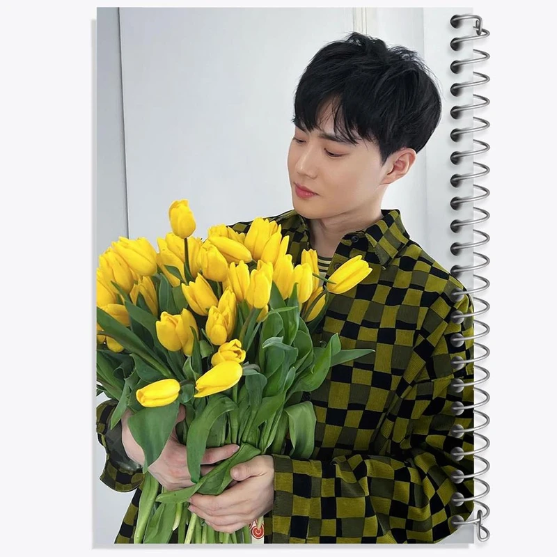 دفتر ژورنال نویسی 50 برگ خندالو مدل نقطه ای طرح سوهو گروه اکسو EXO کد 16810