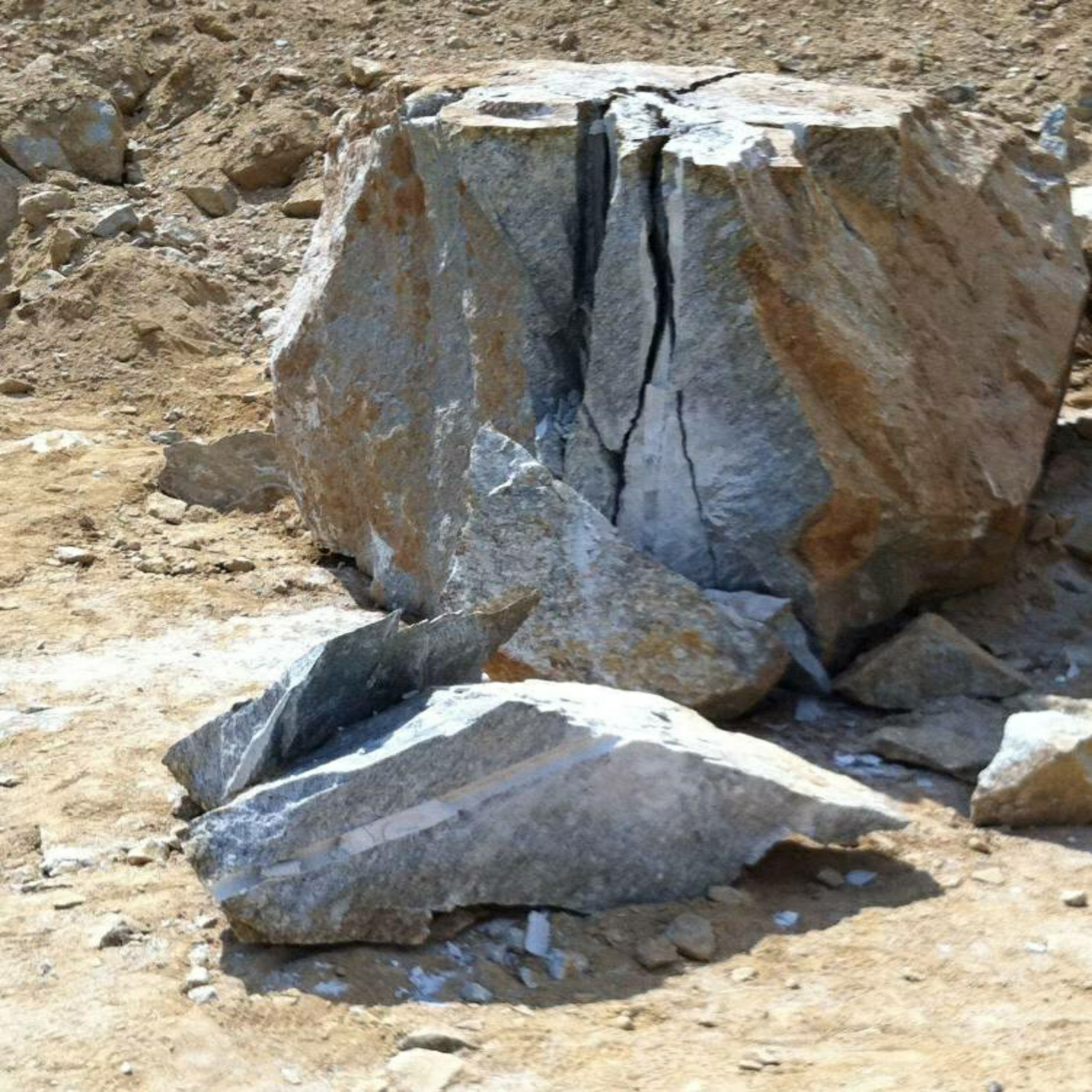 پودر تخریب کننده سنگ و بتن کتراک مدل Kat-03 وزن 10 کیلوگرم