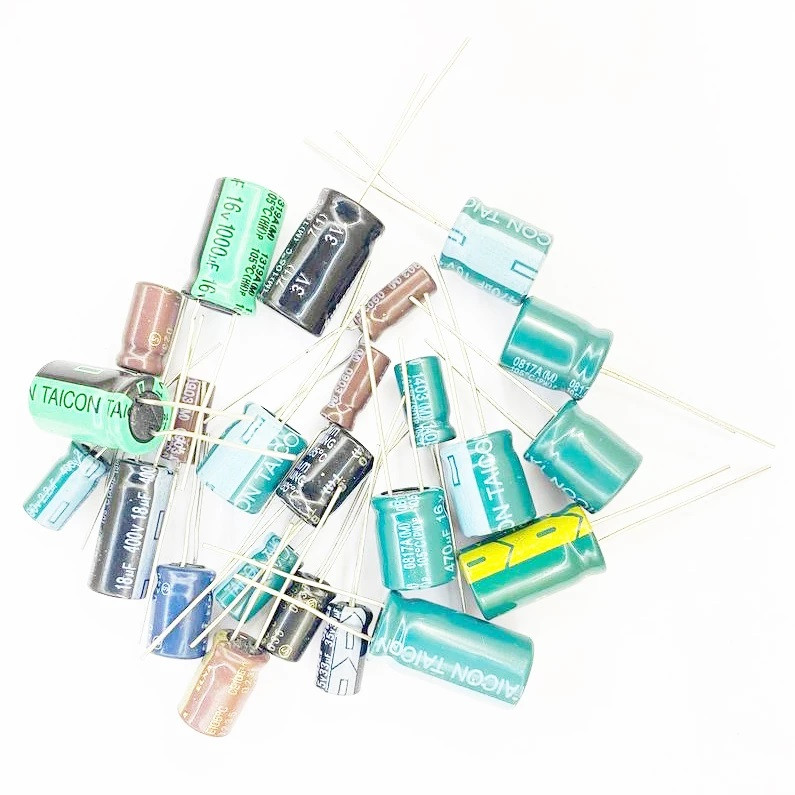 خازن الکترولیتی کد P3 بسته 100 عددی