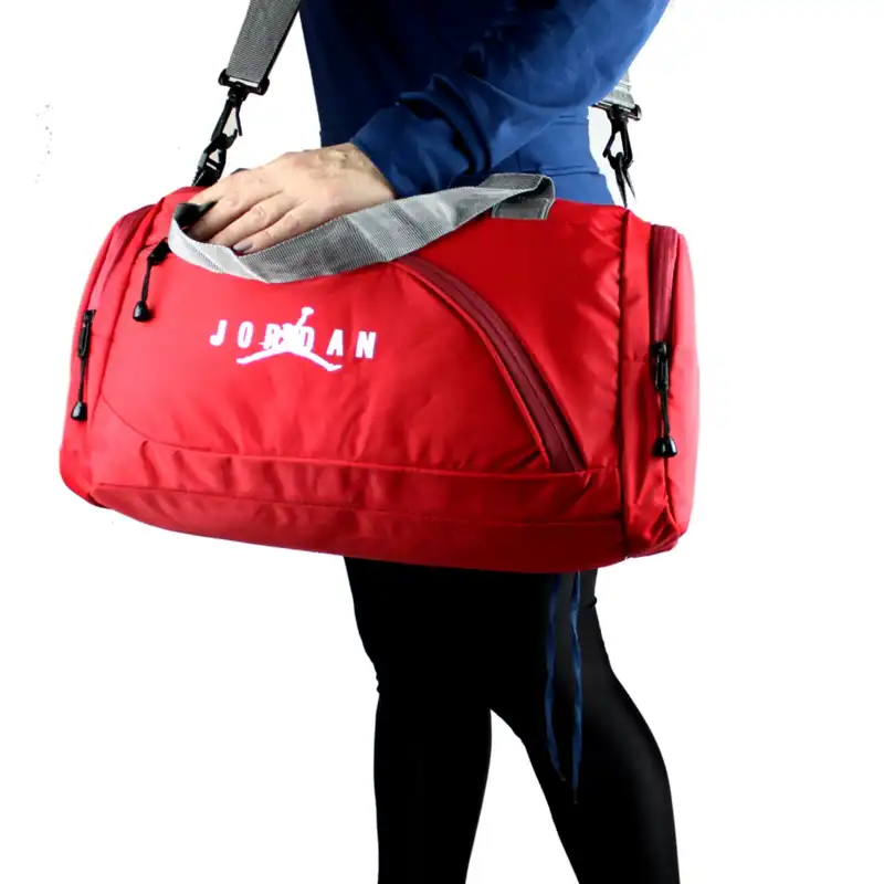 ساک ورزشی مدل شمعی