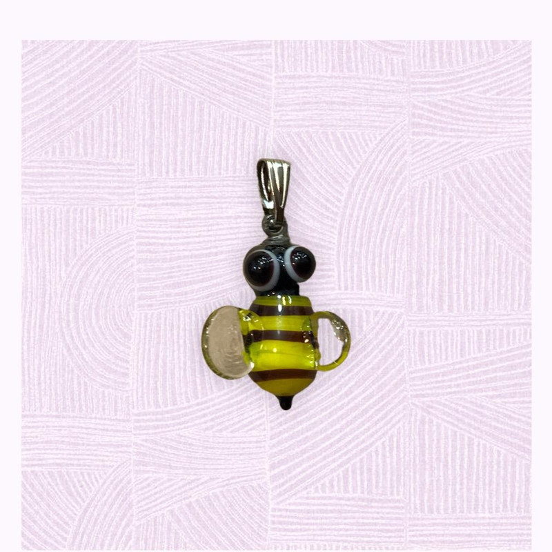 آویز گردنبند دخترانه مدل زنبور عسل آویز گردنبند دخترانه مدل زنبور عسل