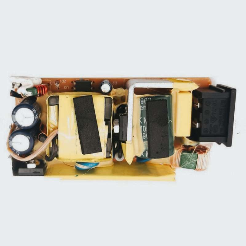 برد تغذیه سوئیچینگ مدل 5V 2.5A