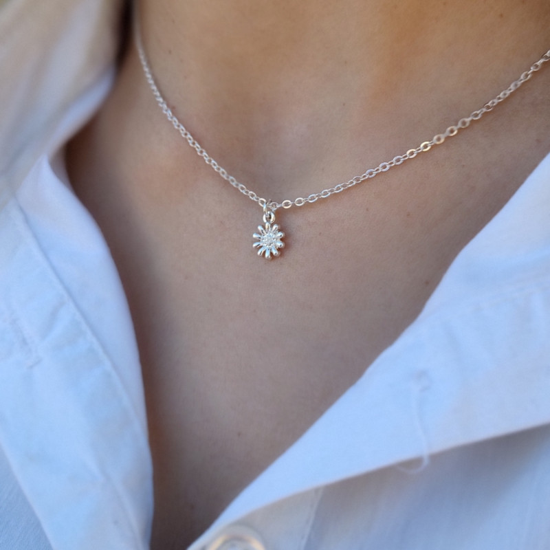 گردنبند زنانه سیکس مدل گل2