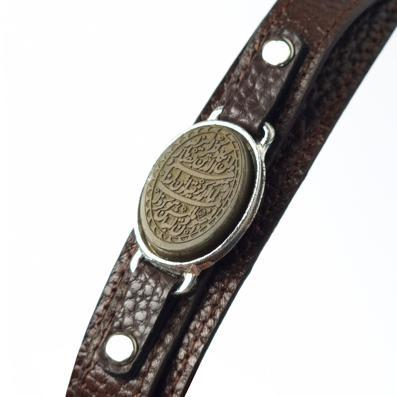 دستبند مدل چرم و سنگ طبیعی یشم طرح وان یکاد کد 108