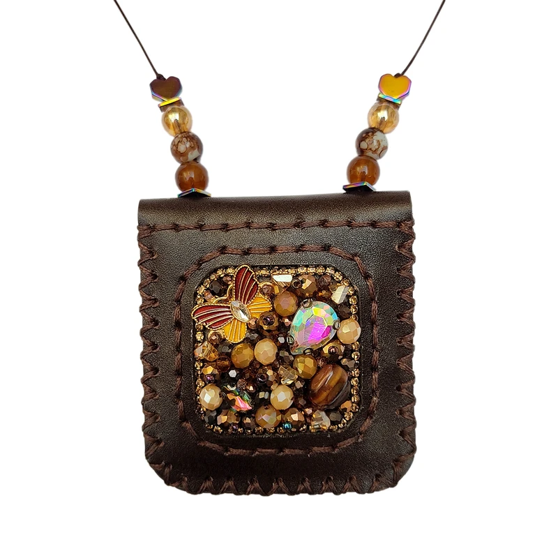 گردنبند زنانه مدل چرم طبیعی جواهر دوزی کد 15