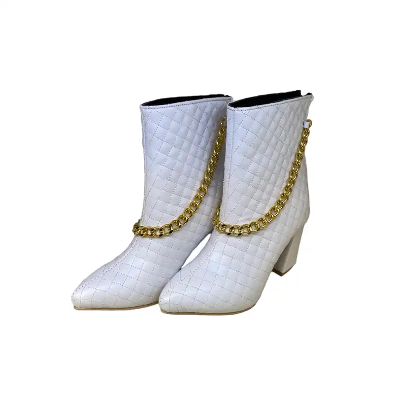 نیم بوت زنانه مدل زنجیر040 رنگ سفید