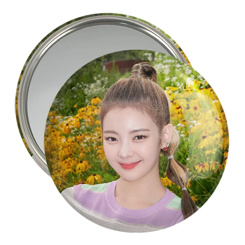 آینه جیبی خندالو مدل لیا گروه ایتزی ITZY  کد 20199