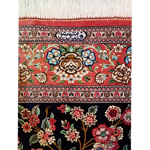 فرش دستباف ذرع و نیم مدل درختی تمام ابریشم قم کد YMM36-20