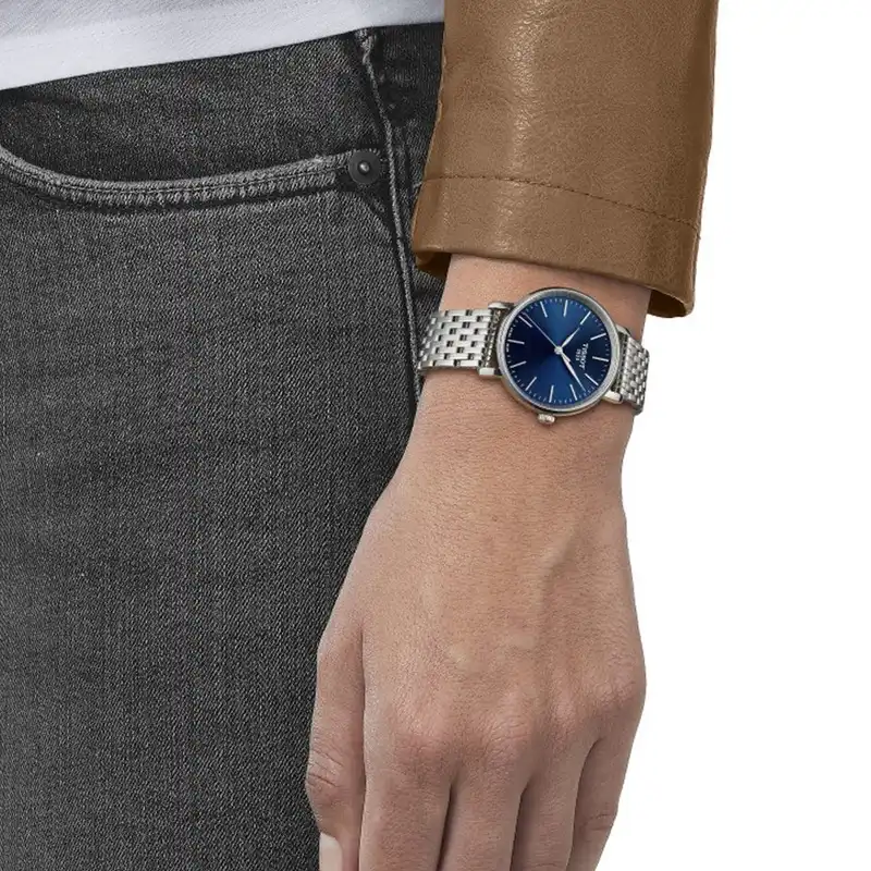 ساعت مچی عقربه ای تیسوت مدل T143.210.11.041.00