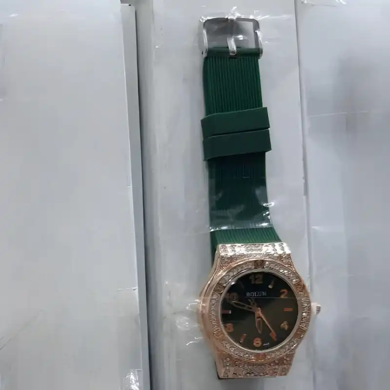 ساعت مچی عقربه ای زنانه بولون مدل کلاسیک کد 5