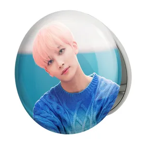 آینه جیبی خندالو طرح جونگهان گروه سونتین Seventeen مدل تاشو کد 21582 