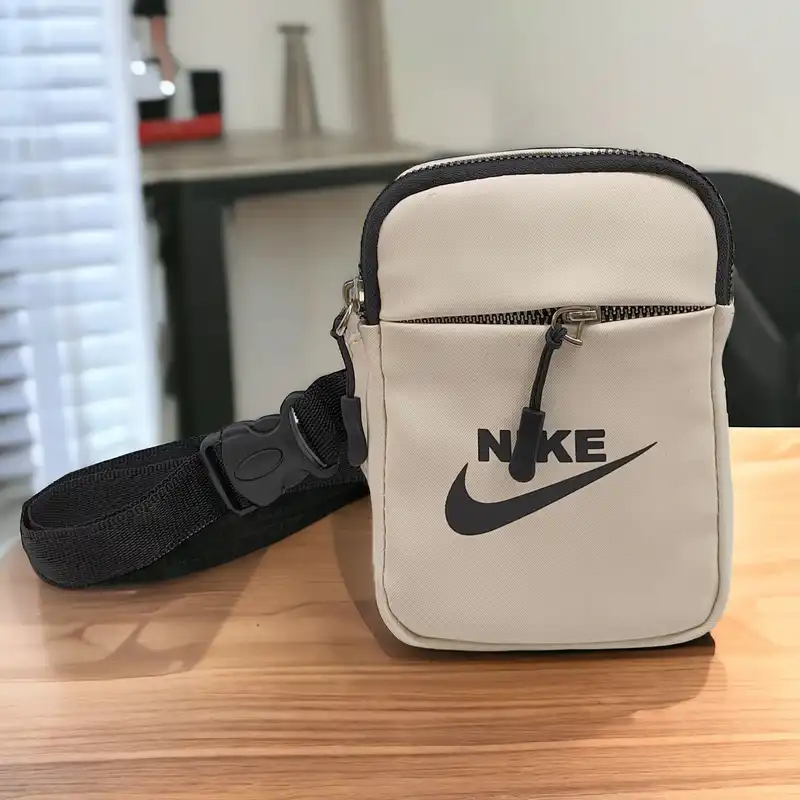 کیف رودوشی مدل Bs06