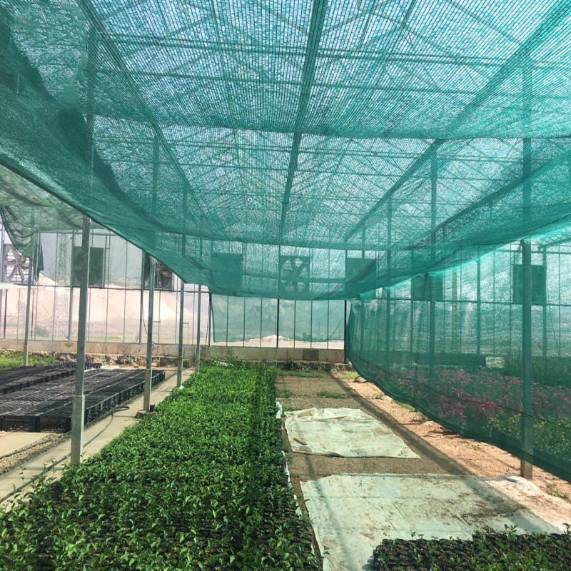 توری شید گلخانه مدل ضدآفتاب گلخانه کد 80 طول 5.6 متر