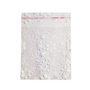 سلفون بسته بندی مدل لبه چسبدار طرح برف سایز 40 × 30 سانتی متر بسته 30 عددی