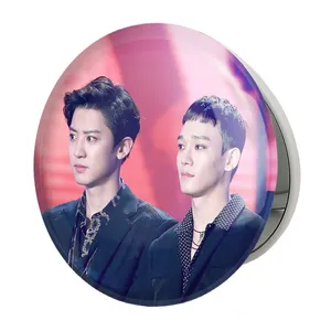 آینه جیبی خندالو طرح گروه اکسو EXO مدل تاشو کد 13595 