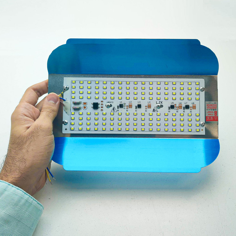 پروژکتور ال ای دی 100 وات مدل LED-PRO