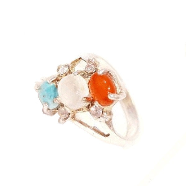 انگشتر نقره زنانه مدل سه نگین کد BN-02 انگشتر نقره زنانه مدل سه نگین کد BN-02