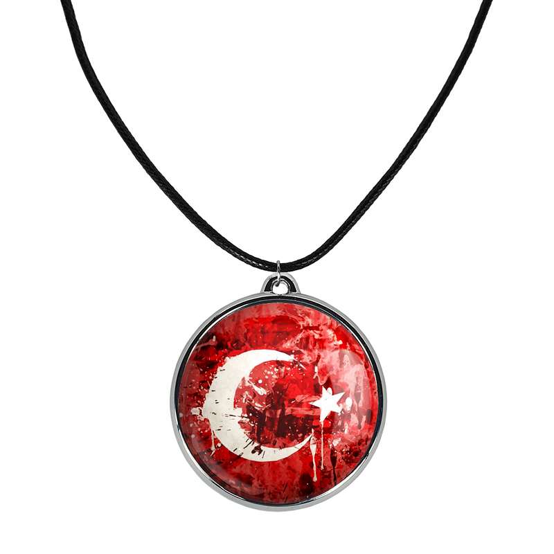 گردنبند خندالو مدل پرچم ترکیه کد 2061220610 گردنبند خندالو مدل پرچم ترکیه کد 2061220610