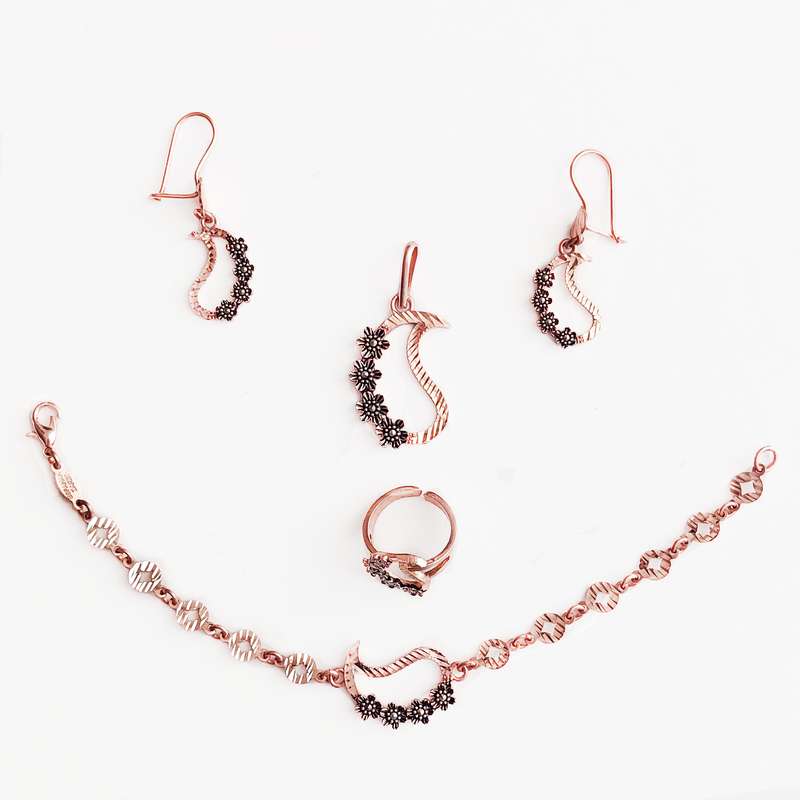 نیم ست زنانه مدل مسی ترنج کد 02 نیم ست زنانه مدل مسی ترنج کد 02