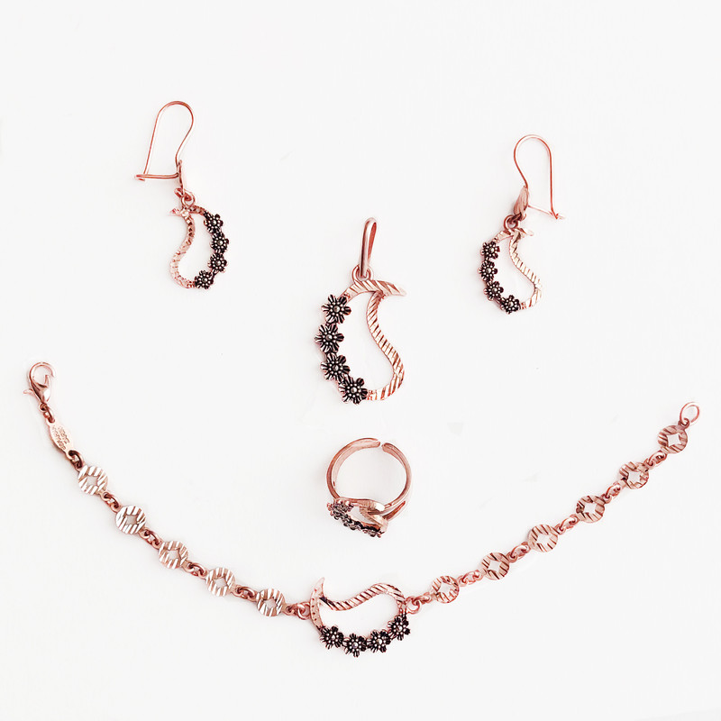 نیم ست زنانه مدل مسی ترنج کد 02 نیم ست زنانه مدل مسی ترنج کد 02