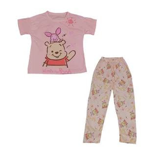 ست تی شرت آستین کوتاه و شلوار زنانه مدل 11