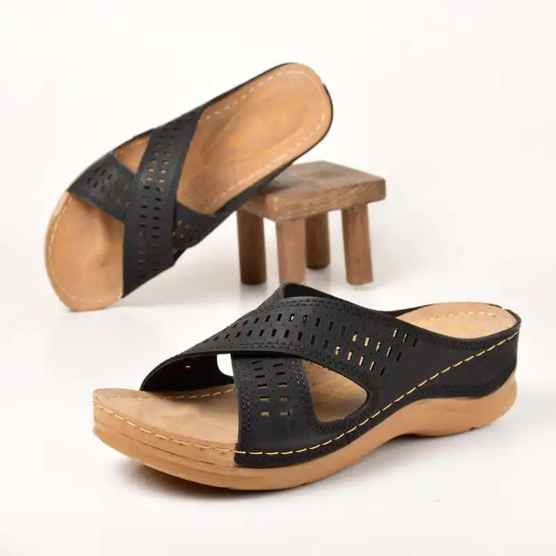 دمپایی زنانه پاپا مدل B.K.2.2.8.3