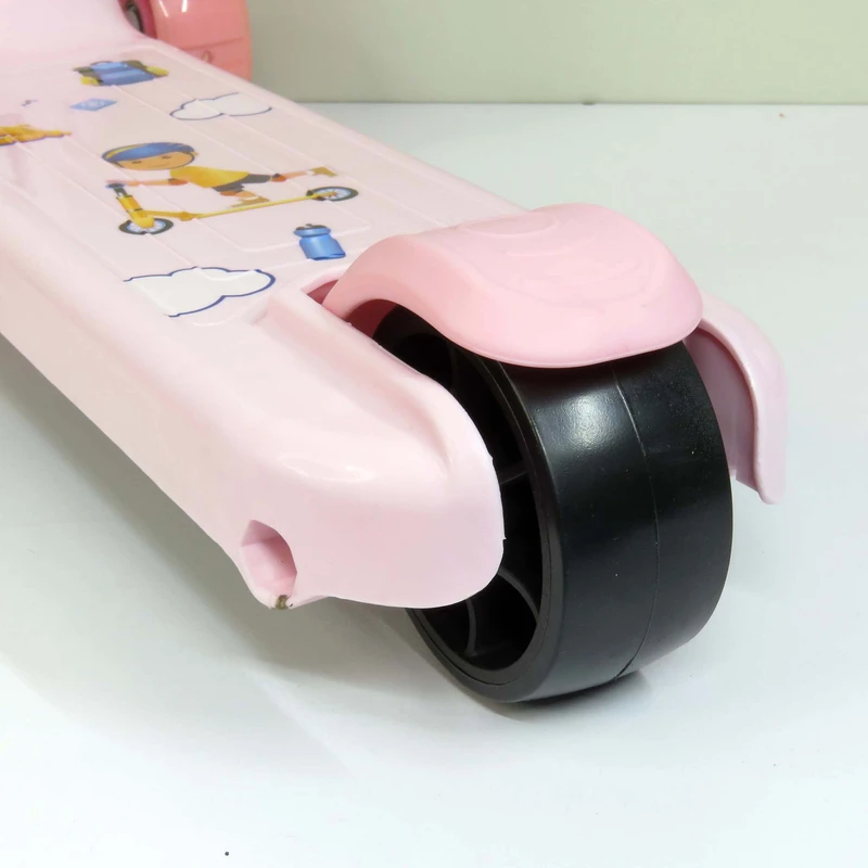 عکس شماره 6 : اسکوتر مدل خوک مهربان کد 1508