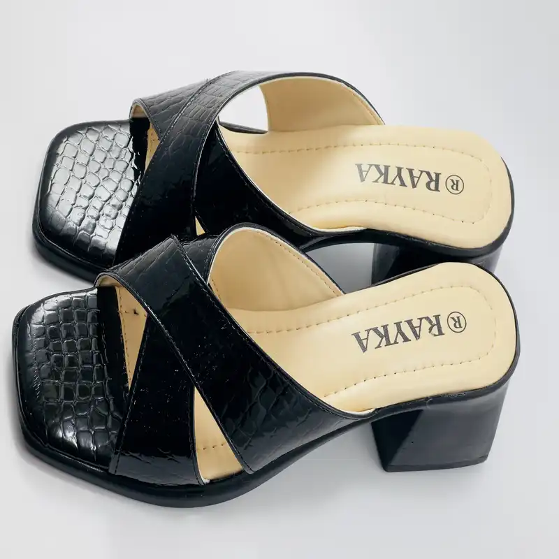 صندل زنانه مدل چرمی ضربدری