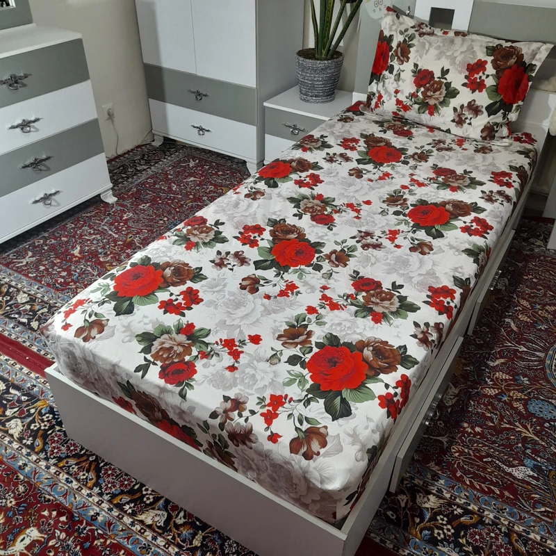 سرویس ملحفه مدل کشدار طرح گلدار کد ni04047 یک نفره دو تکه