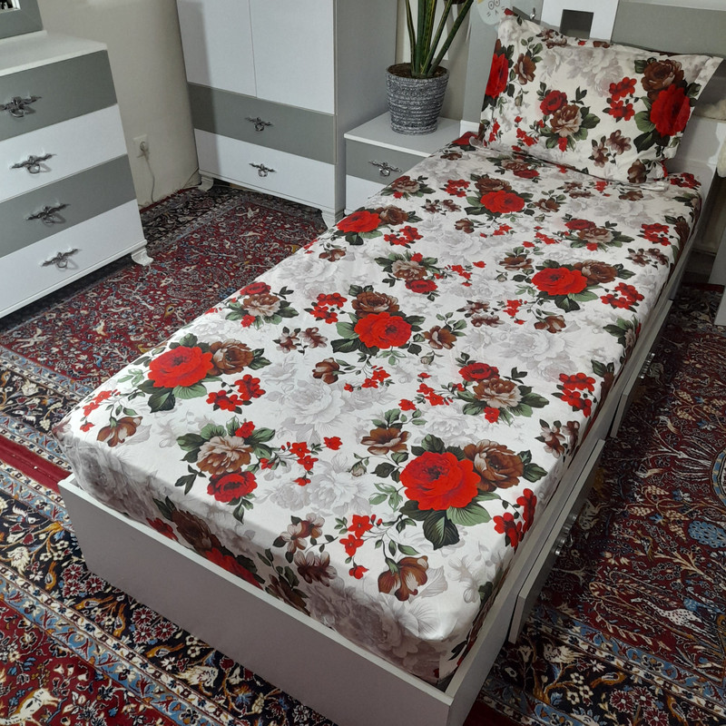 سرویس ملحفه مدل کشدار طرح گلدار کد ni04047 یک نفره دو تکه