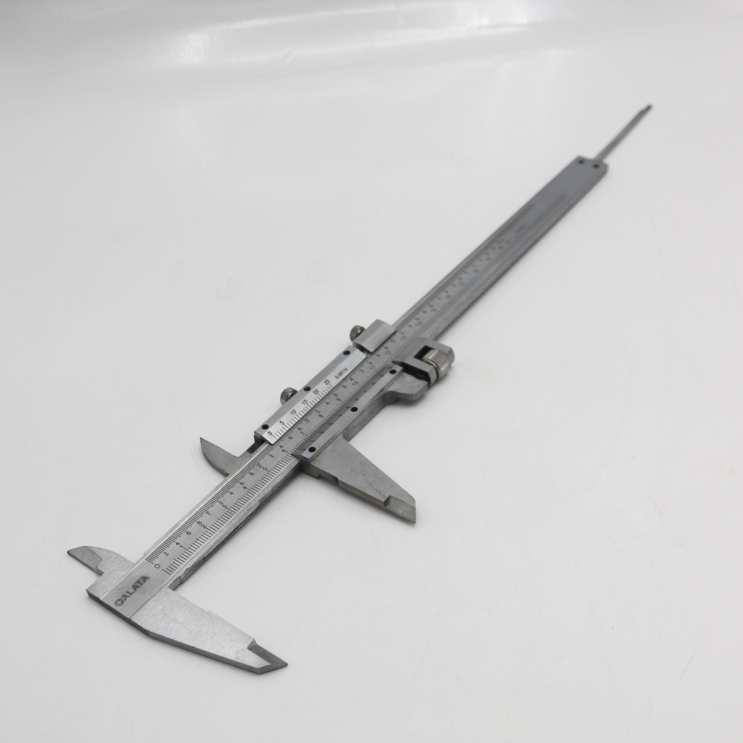 کولیس آلاتا مدل YP-KHATKESHDAR-0-200MM گسترده 0-200 میلی متر مجموعه 2 عددی کولیس آلاتا مدل YP-KHATKESHDAR-0-200MM گسترده 0-200 میلی متر مجموعه 2 عددی