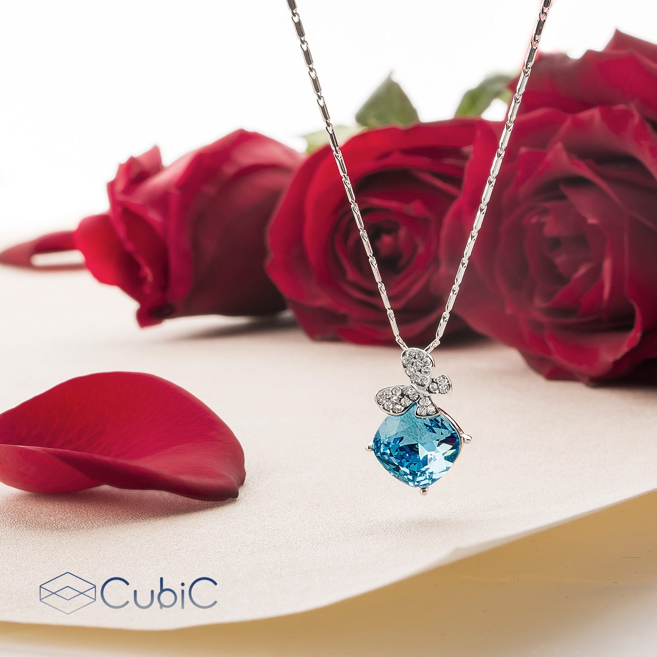 گردنبند زنانه کوبیک مدل QN-77103
