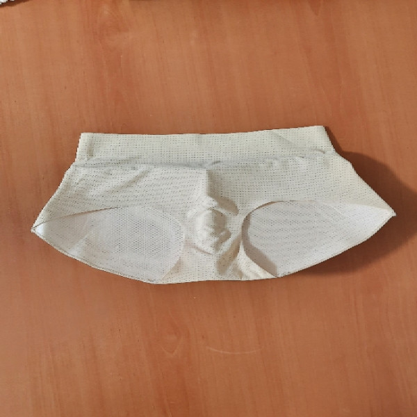 شورت گنی زنانه مدل لیزری پروتزدار
