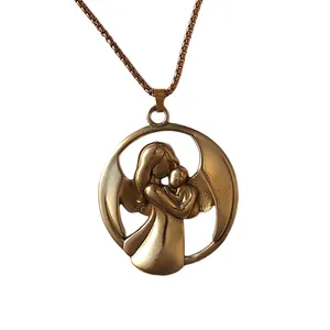 گردنبند زنانه مدل آغوش