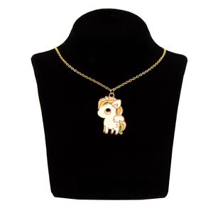 نقد و بررسی گردنبند دخترانه مدل یونیکورن G1 توسط خریداران