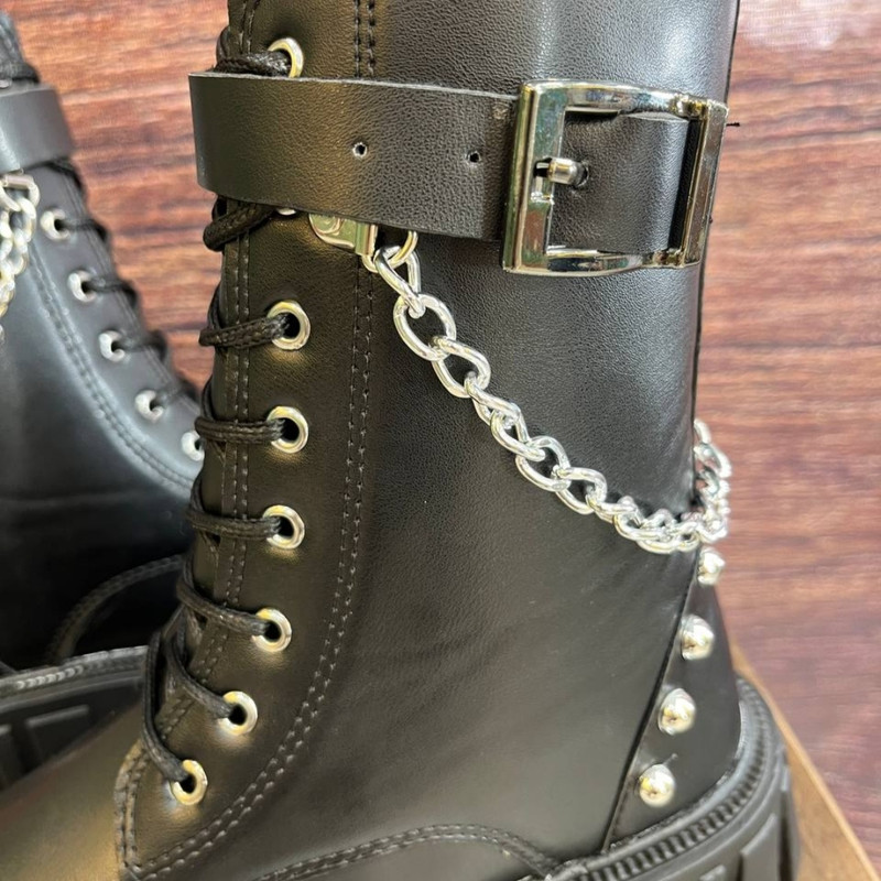 نیم بوت زنانه مدل پوتین زنجیردار