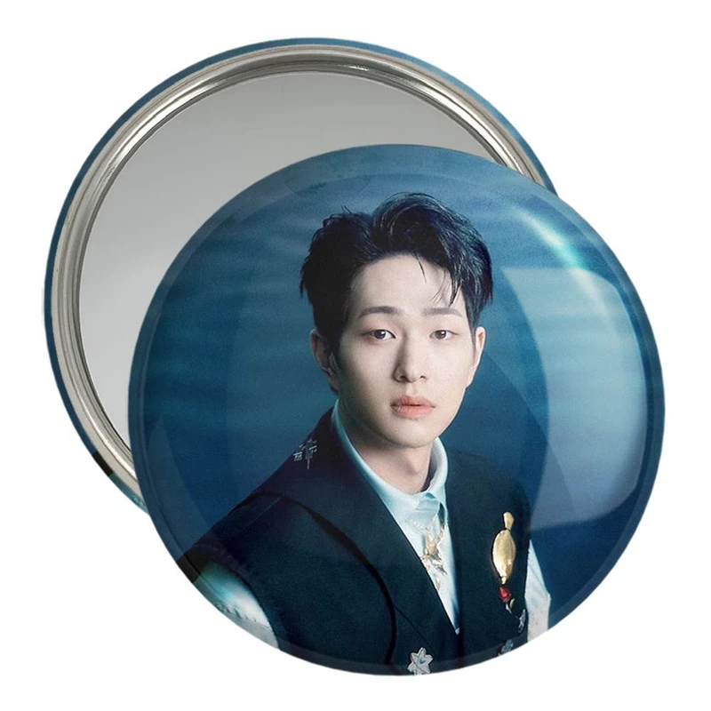 آینه جیبی خندالو مدل اونیو گروه شاینی Shinee  کد 12343