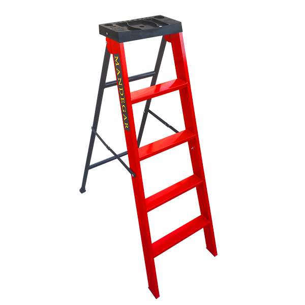 نردبان 4 پله ماندگار مدل دنا نردبان 4 پله ماندگار مدل دنا