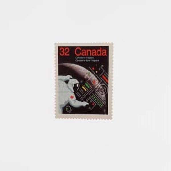 تمبر یادگاری مدل کانادا در فضا 