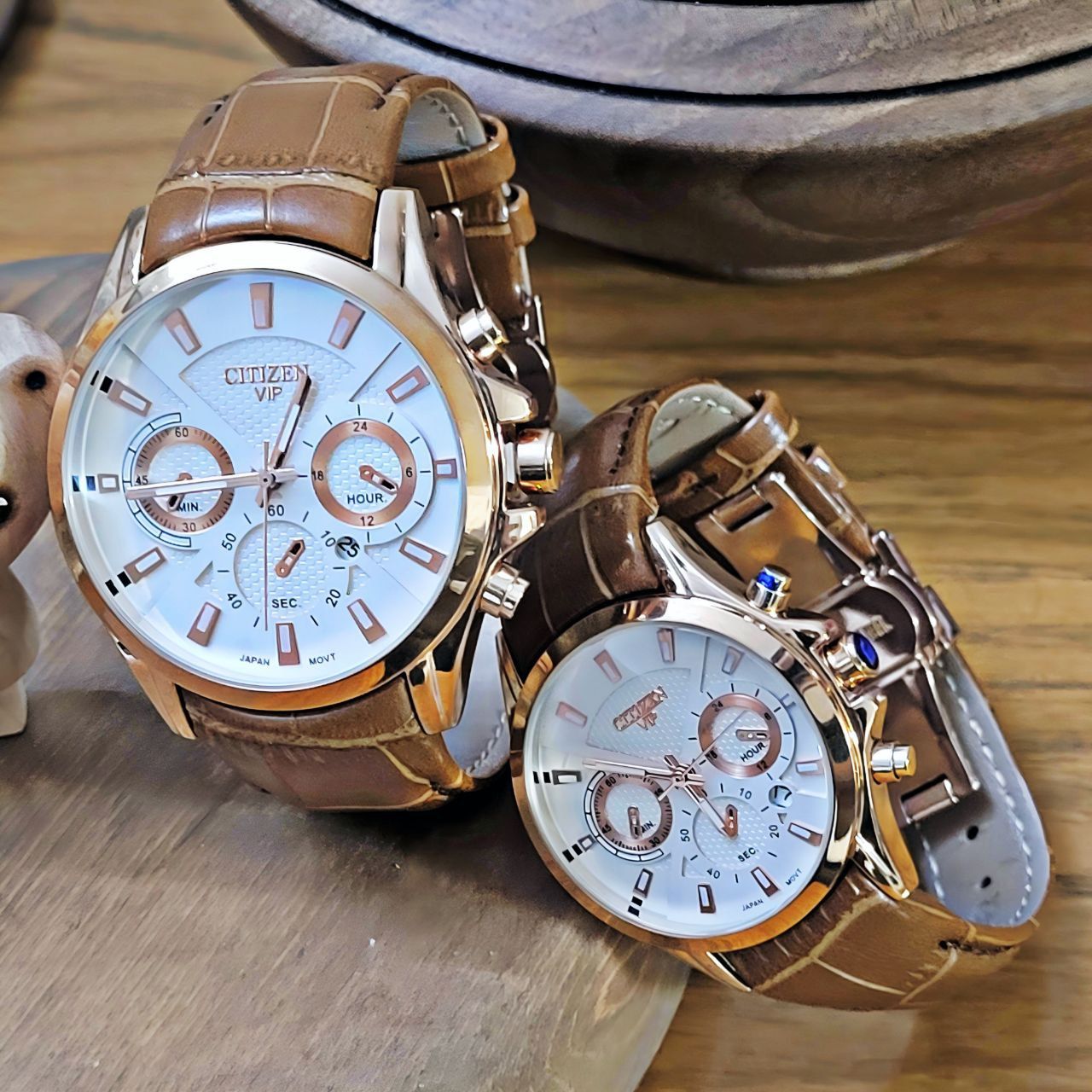 ست ساعت مچی عقربه ای  زنانه و مردانه مدل کوارتز تک موتور قفل پروانه ای 01 -  - 5