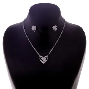 نیم ست زنانه مدل قلب و شبدر کد dn424