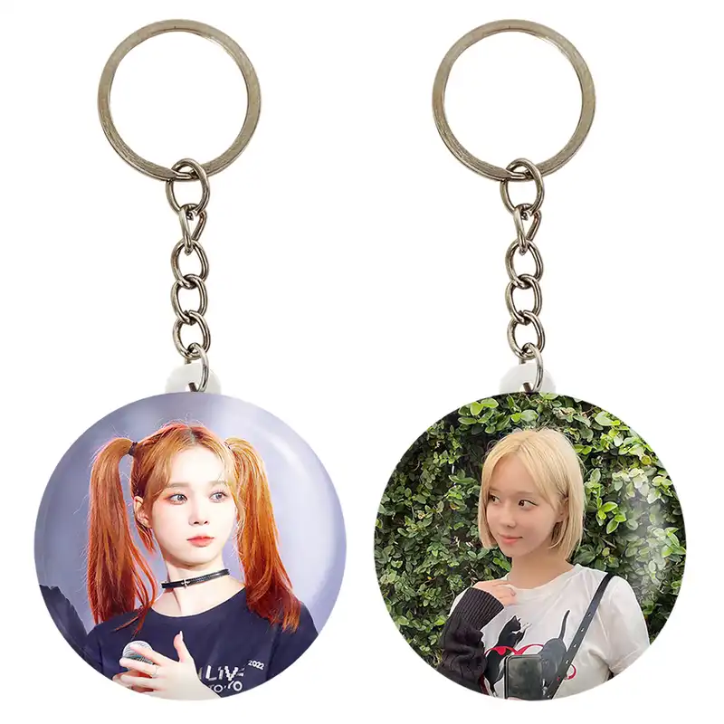 جاکلیدی خندالو مدل وینتر گروه آسپا Aespa کد 1973819743 مجموعه 2 عددی