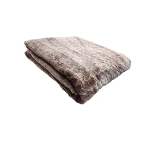 پتو 2 نفر مدل شادیلون طرح قلبی سایز 200x220 سانتی‌متر