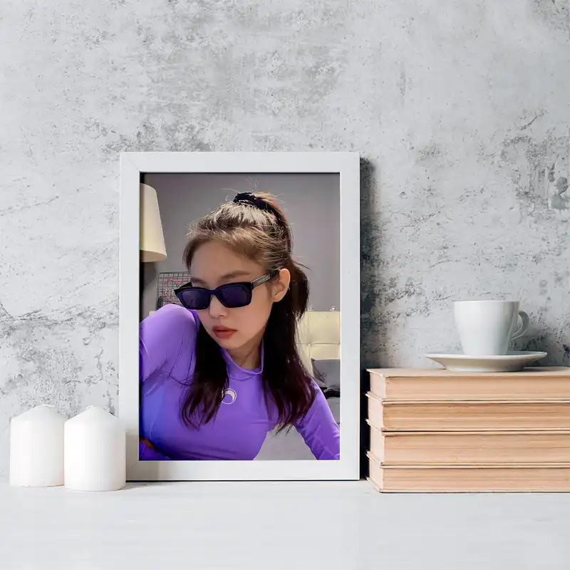 تابلو خندالو مدل جنی گروه بلک پینک کد 16750