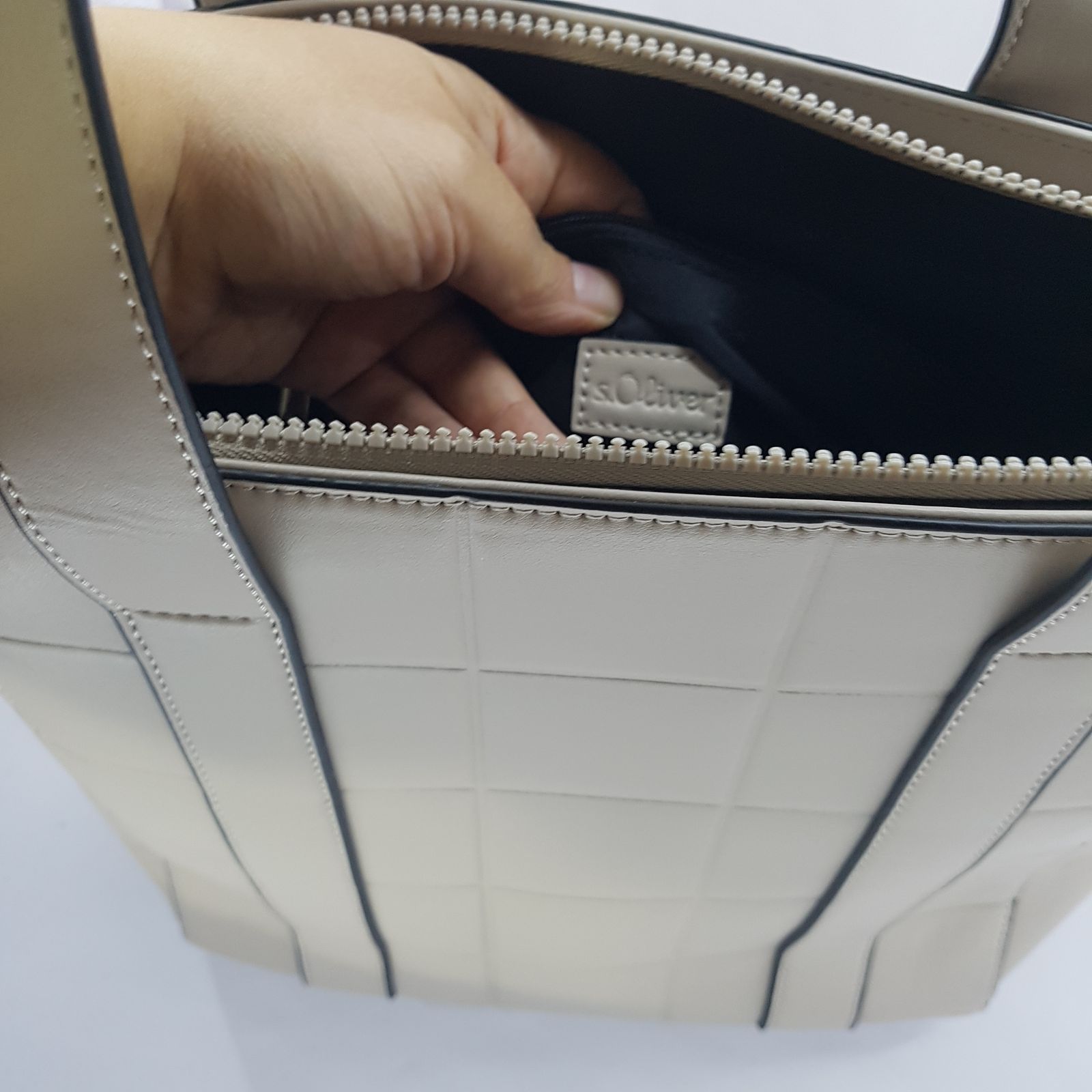 کیف دستی زنانه اس.اولیور مدل S2125622-S2125175 به همراه کیف پول -  - 11