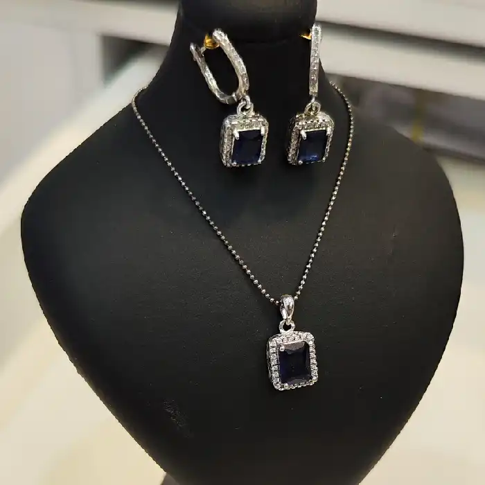 نیم ست نقره زنانه مدل سنگ یاقوت کبود کد 7800